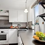 Semesterbostad Holmfridur - 2km From The Sea By Interhome