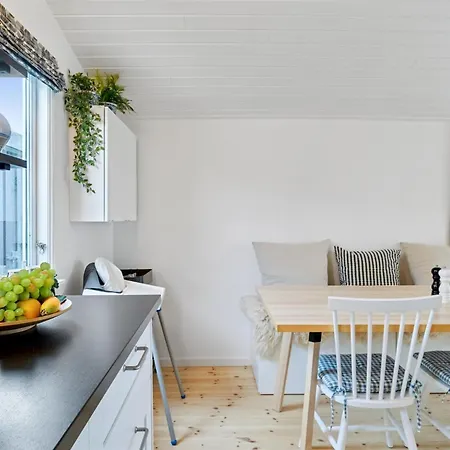 Holmfridur - 2km From The Sea By Interhome