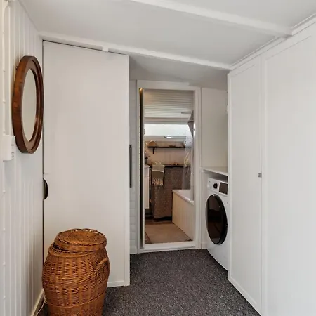 Holmfridur - 2km From The Sea By Interhome